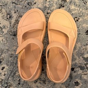 TEVA Hurricane drift women’s sandal- w9 m 7